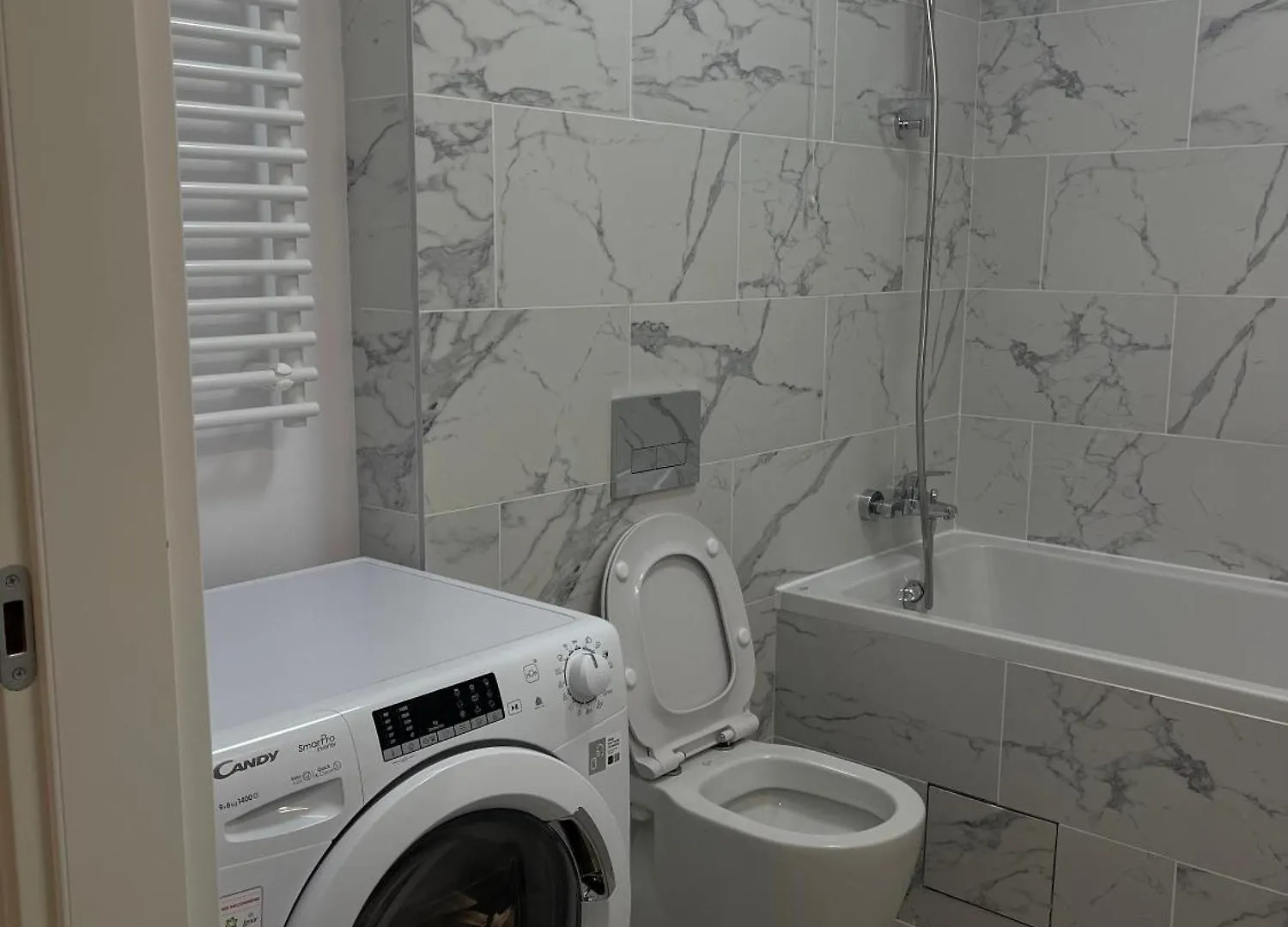 公寓 The Green Loft Plaza Residence 布加勒斯特 罗马尼亚